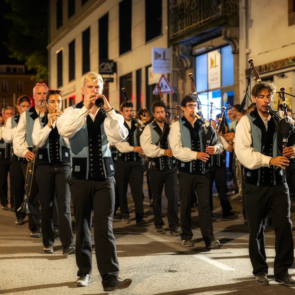 ZOOM Reportages Timbre FM-Bagad de Vannes Maxence Laurent Penn Soner