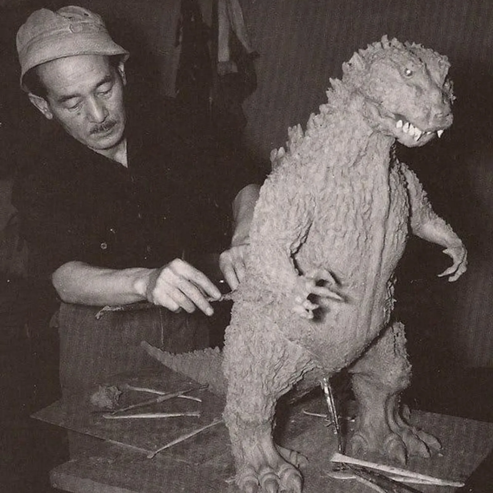 Ar Gojirazorus hag an euzhvil japanad Godzilla