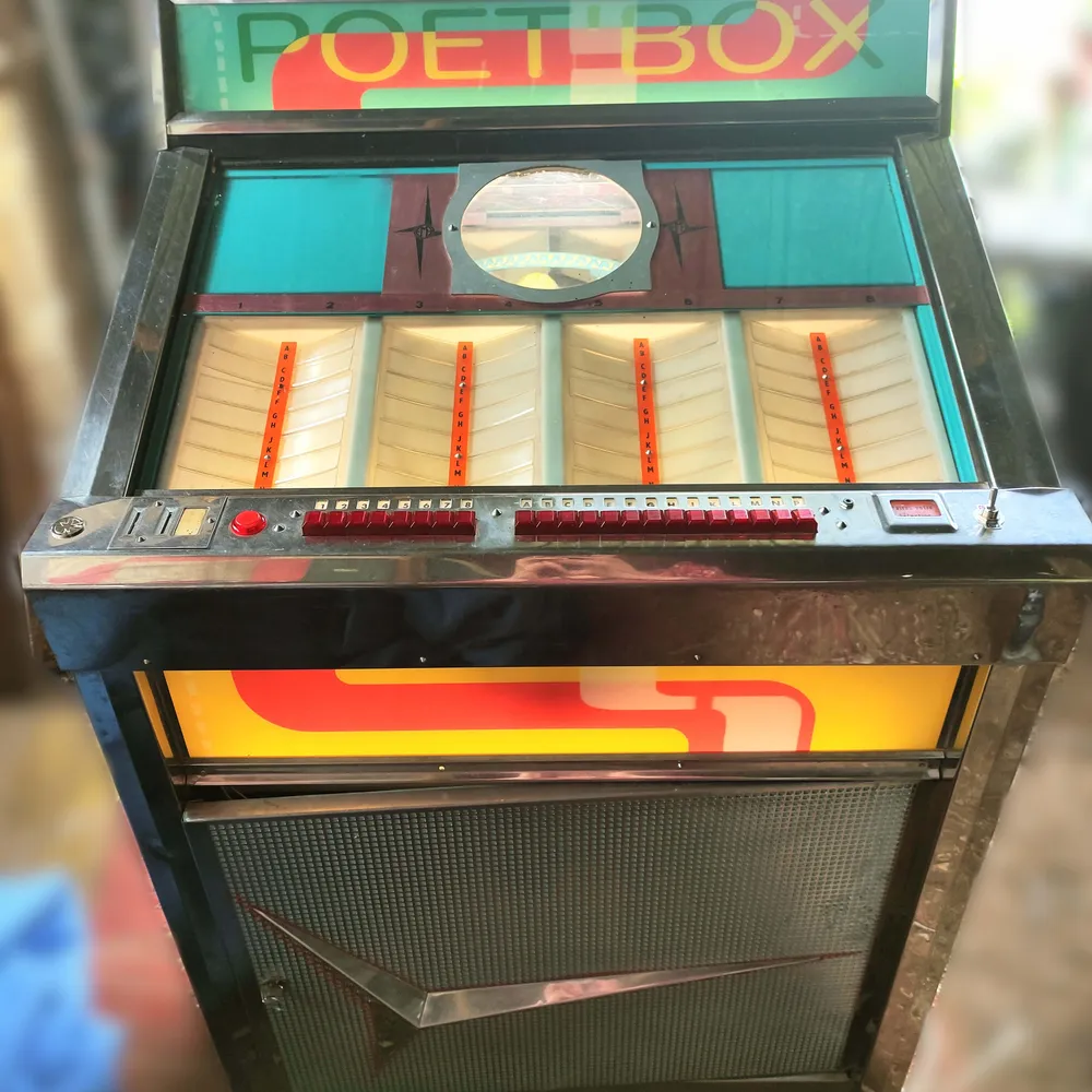 La Poet'box du collège Beaumont à Redon