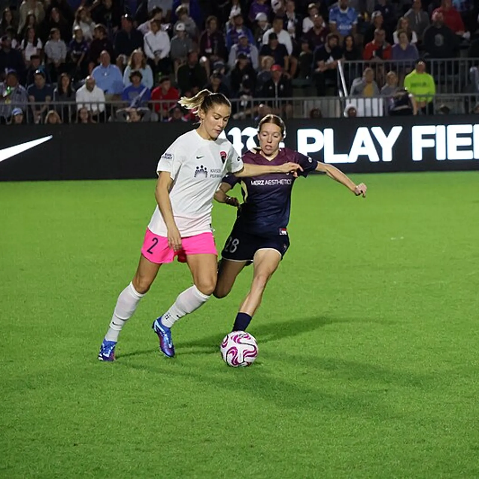 Disingalded paotred-merch’ed : bed melldroad ar maouezed o stourm !