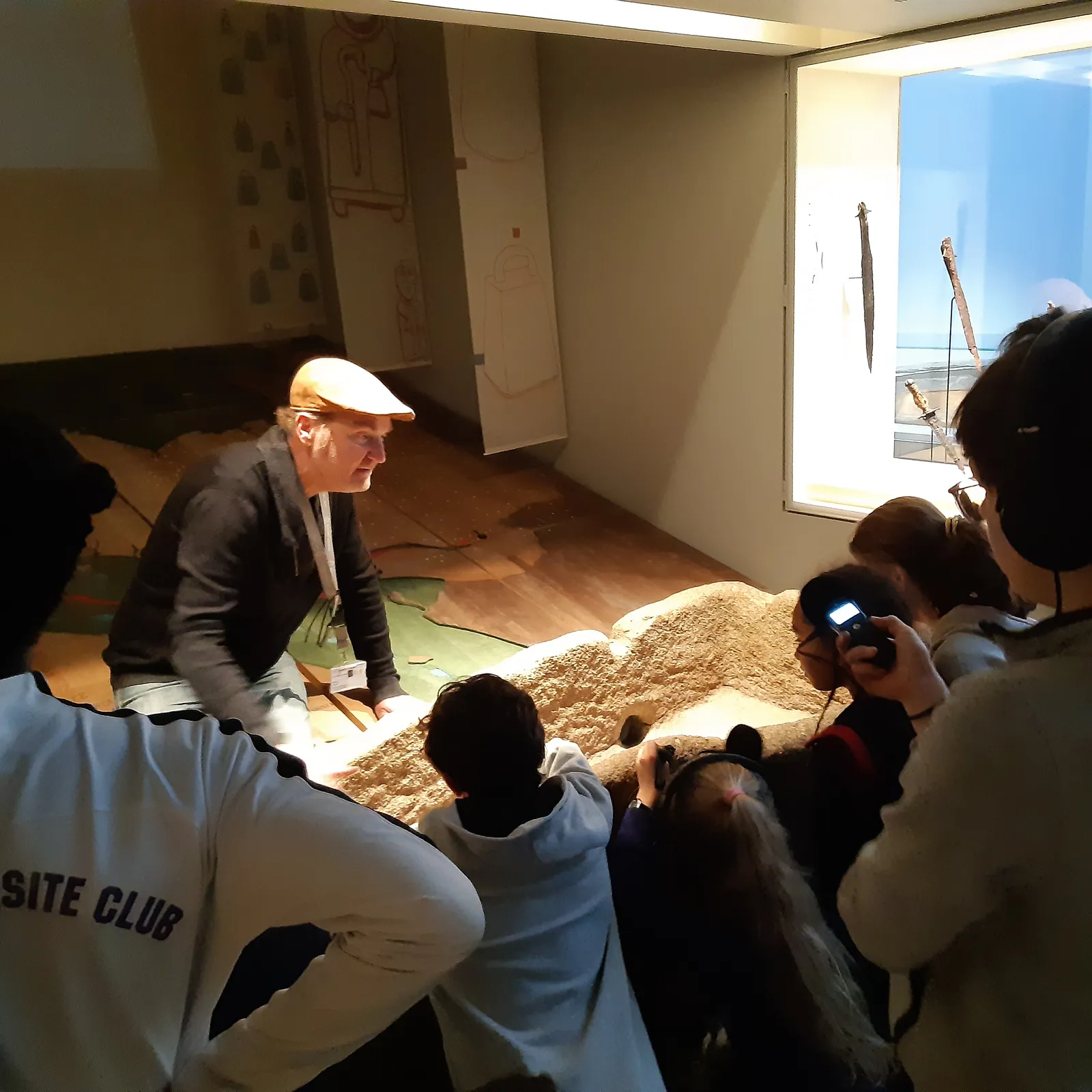 Les écoliers des Gantelles en reportage au Musée de Bretagne