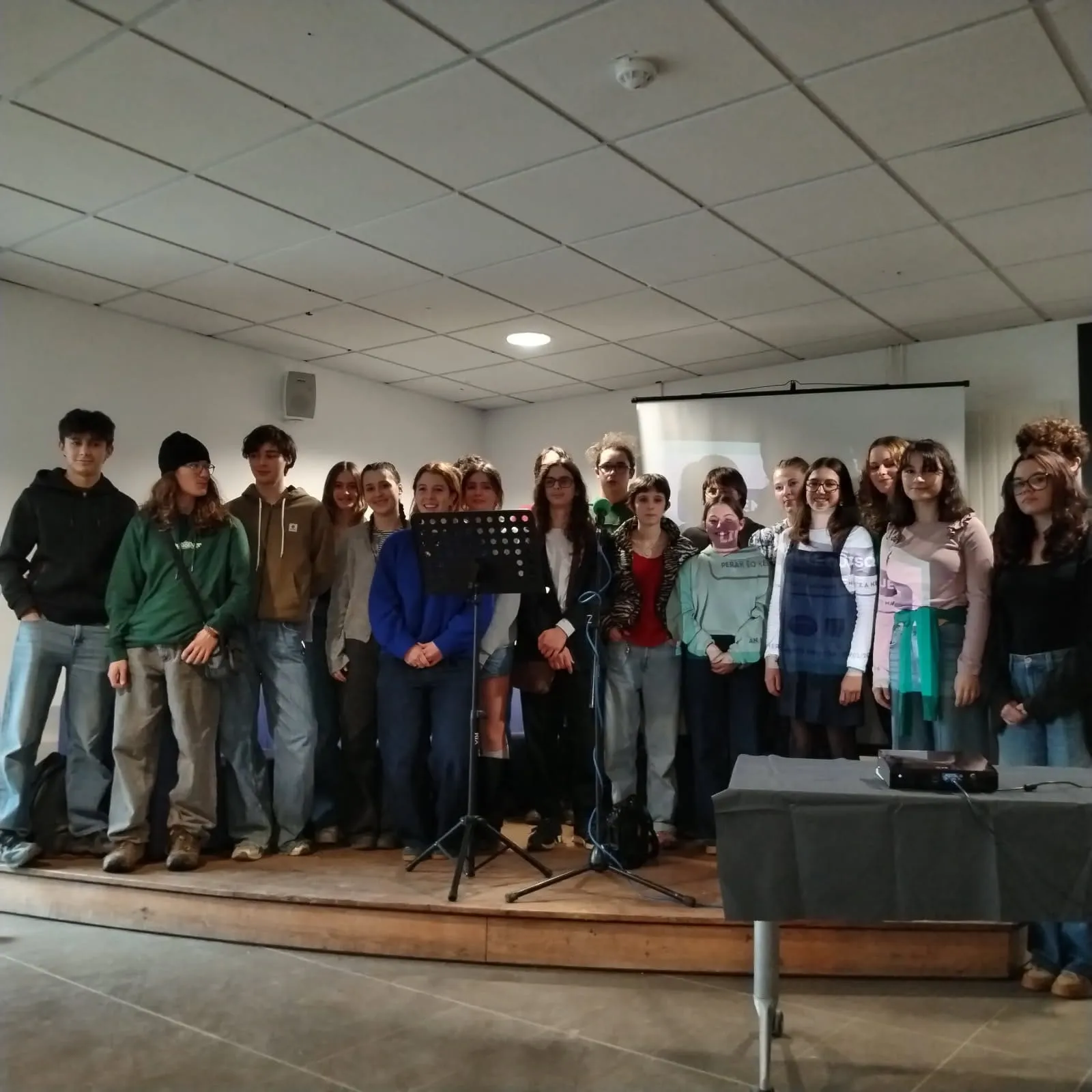 An Erminig Helavar e lise Karaez