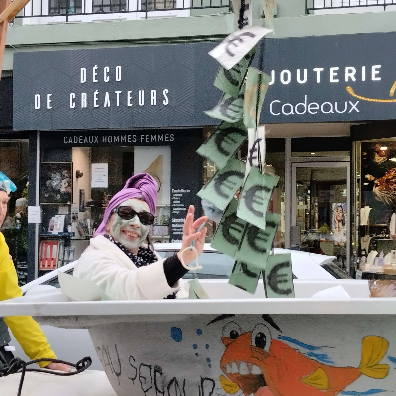 Ur vanifestadeg dreist-ordinal get strollad "Stop Thalasso" en Oriant