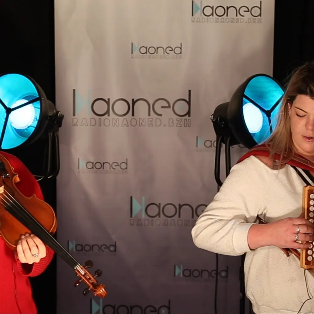 Les Ptites Mains Baladeuses e Live