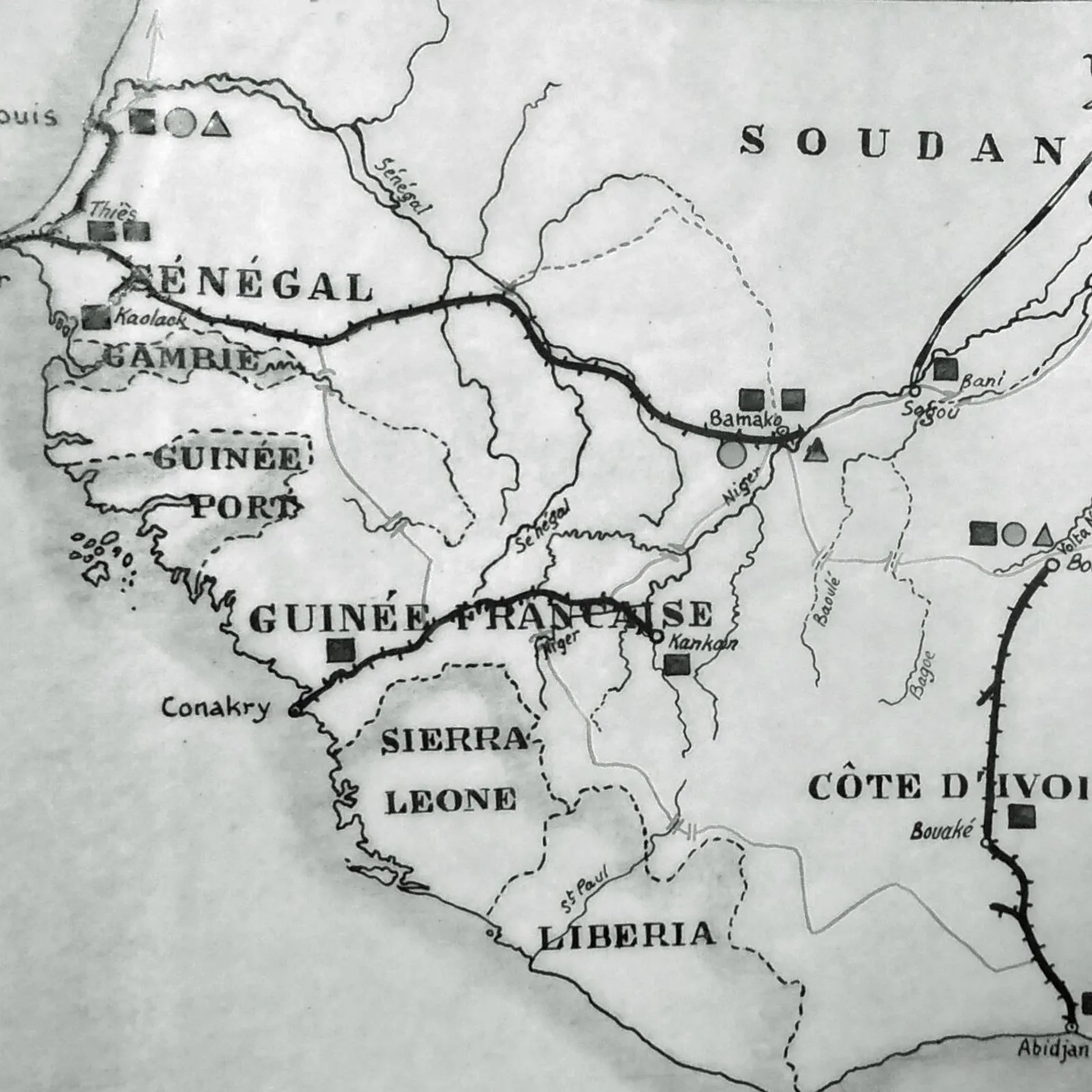Ugent miz er Senegal, ur brezel ha pevar-warn-ugent kilo nebeutoc'h