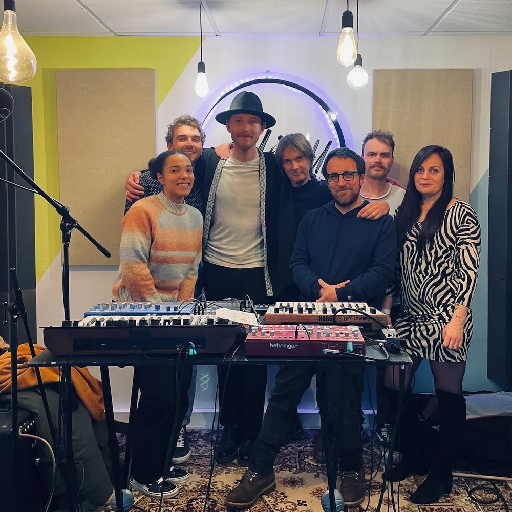 Bside Airlines #359 ✈ SUN COWBOY 