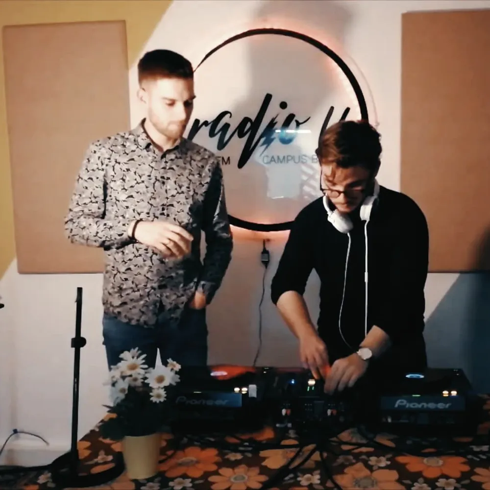 Bside#231 Housen Stock @AssoBside