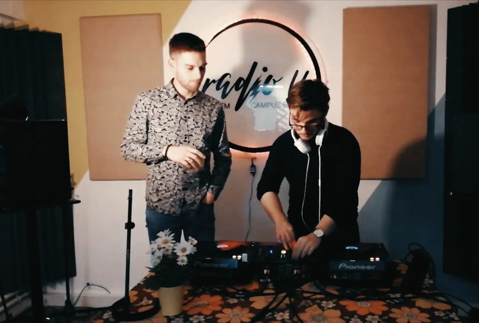 Bside#231 Housen Stock @AssoBside