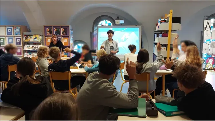 Latitudes : un voyage autour du genre