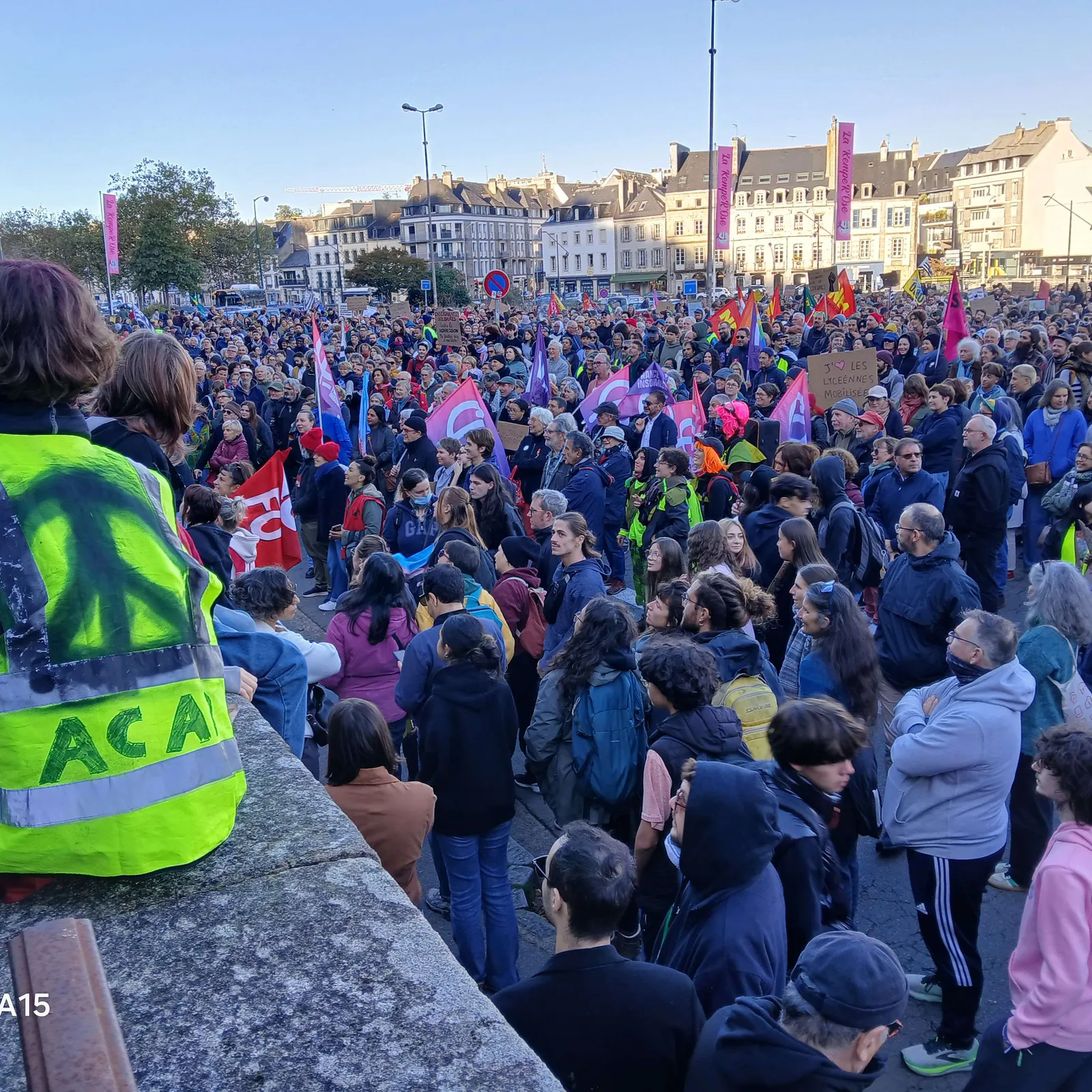 Tost 5000 a dud zo bet o vanifestiñ e straedoù Kemper disadorn