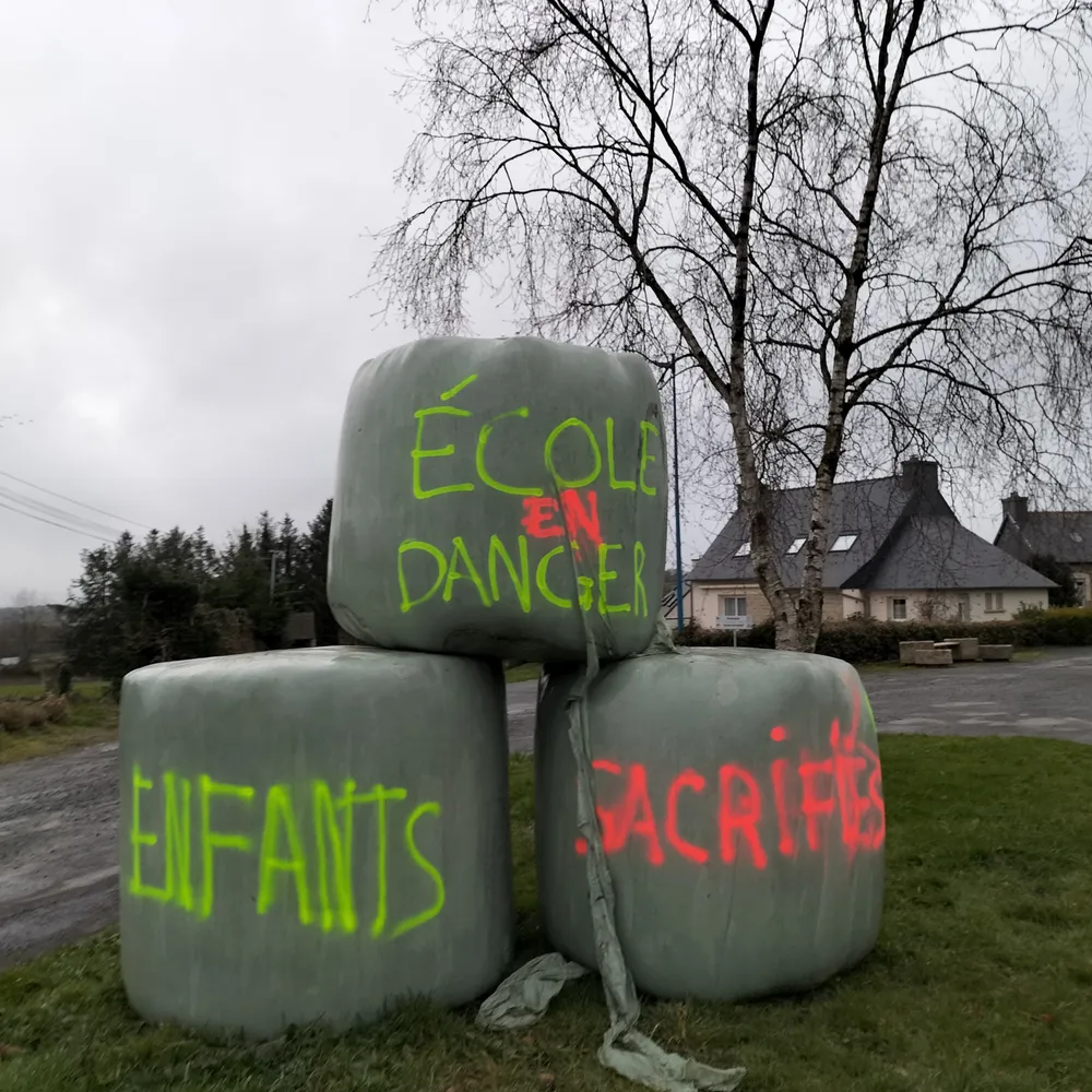 Les petites écoles en lutte contre les suppressions de postes