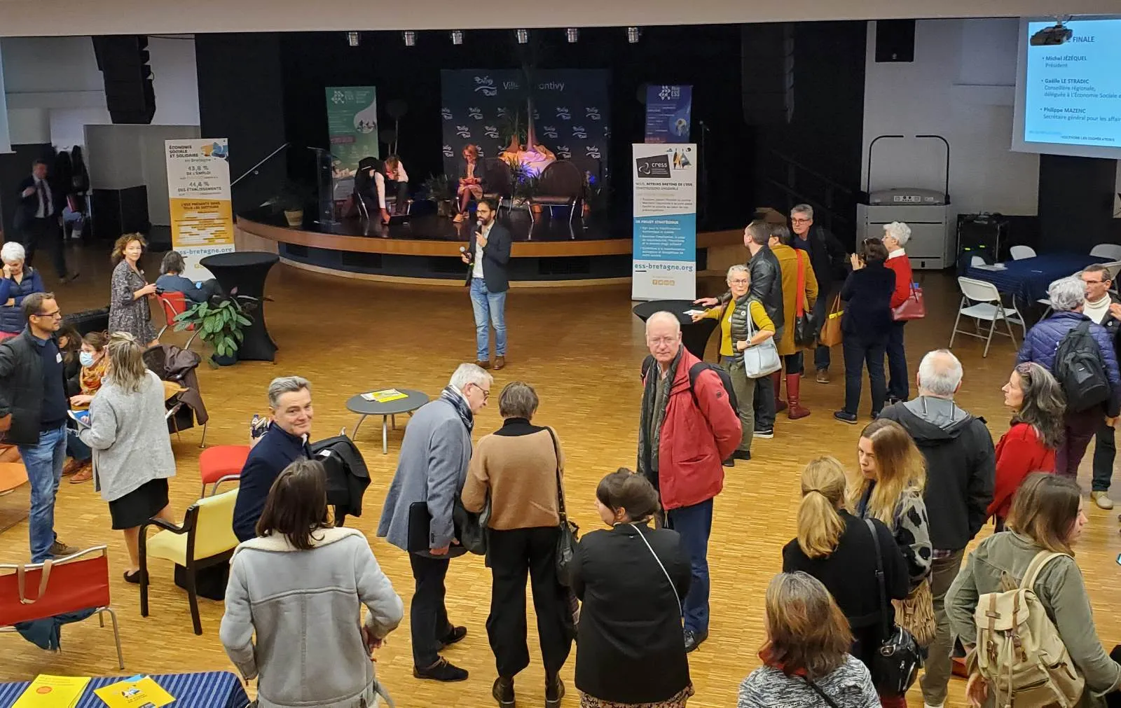 Filière du bois, réemploi du livre, éducation populaire, emploi... Échanges à la conférence régionale de l'ESS !