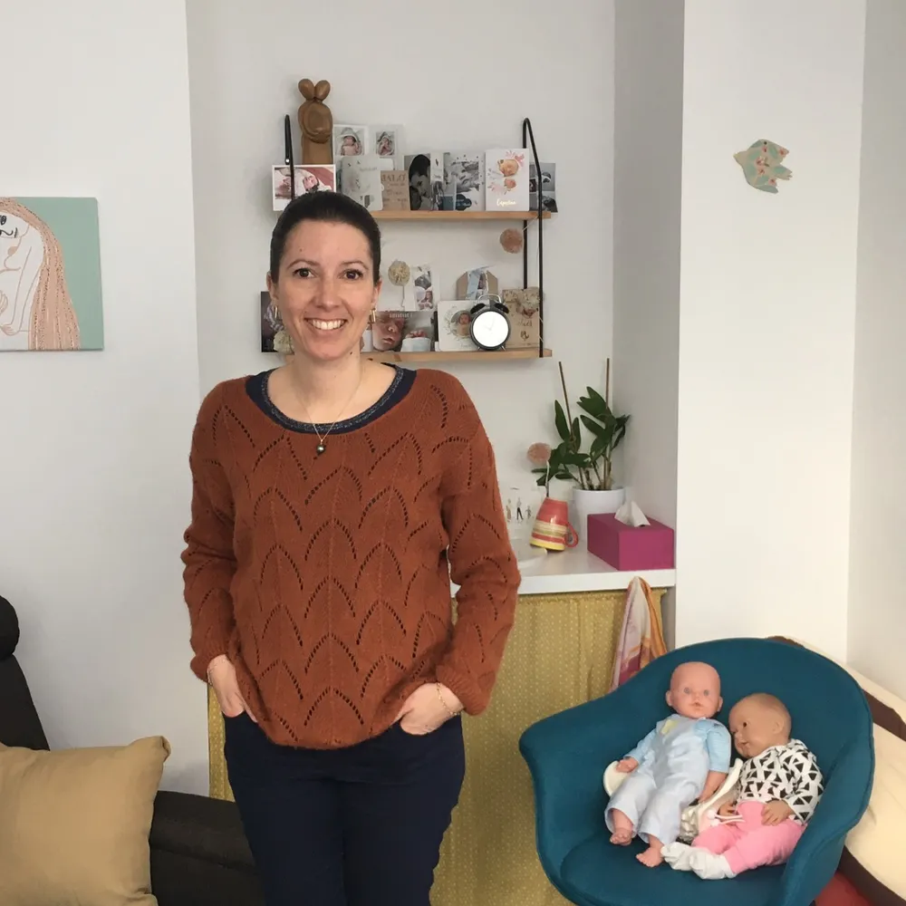 Leur santé, c'est pas leur travail. Episode 2 : Emilie, sage-femme