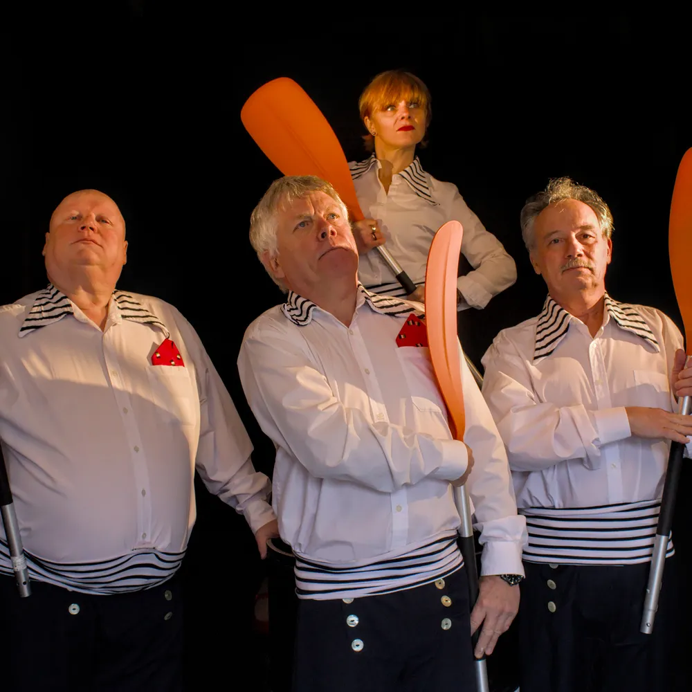  ZOOM-Reportages Timbre FM=>Troupe de théâtre: La Compagnie des Zingues 