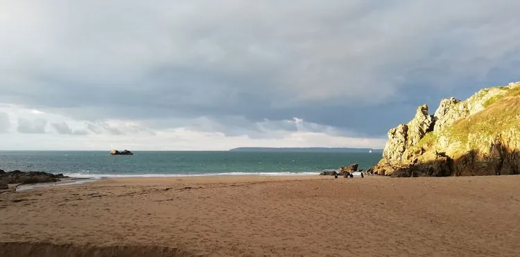 Vivre avec le risque côtier en Bretagne grâce à Litto'Risques